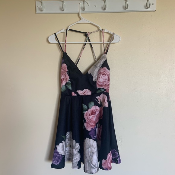 Trac floral pattern spaghetti strap summer dress - Picture 2 of 5